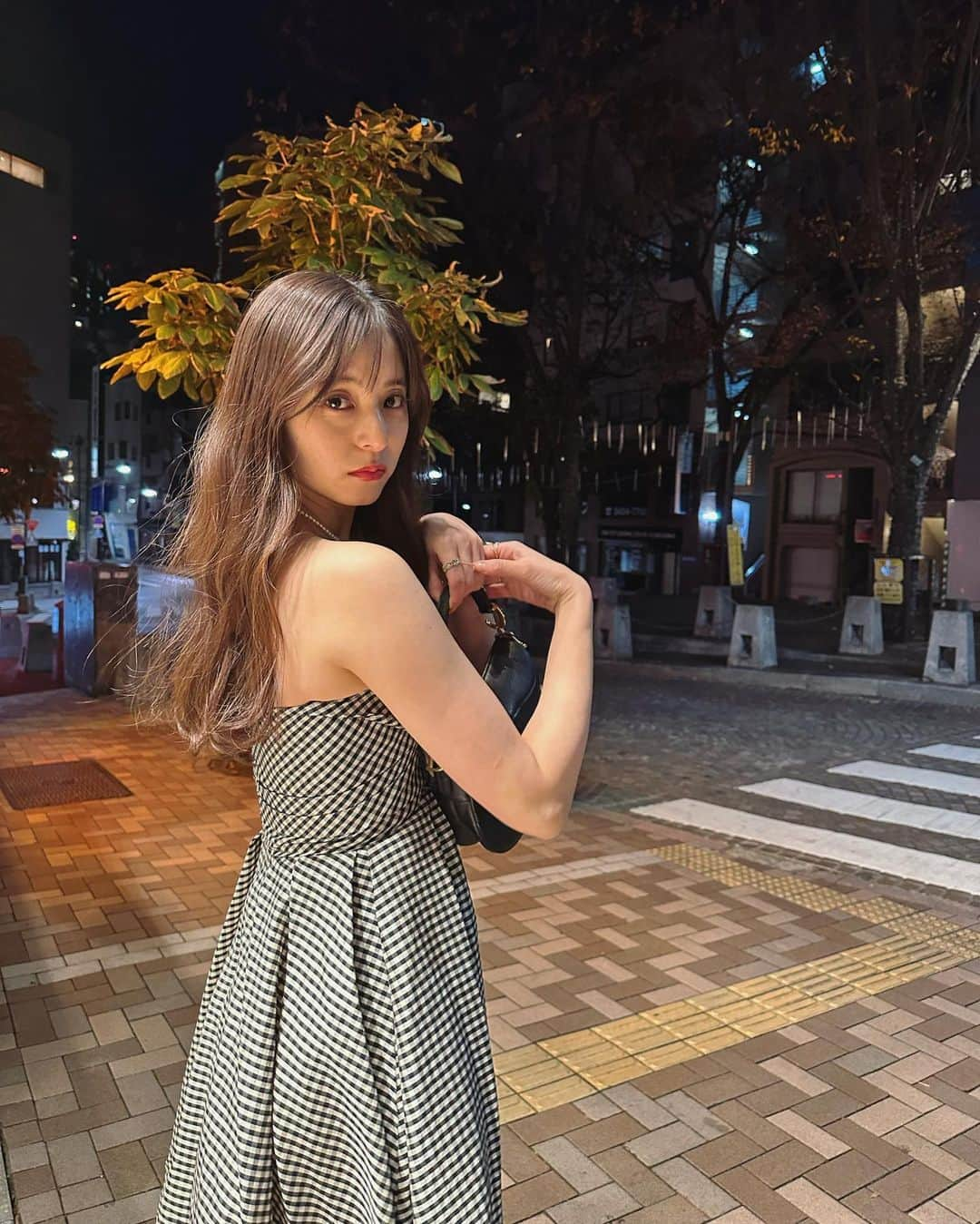 新木優子さんのインスタグラム写真 - (新木優子Instagram)「誕生日fashion🎂  どうしても着たかったdiorのドレスを☺️♡  dress : @dior  shoes : @dior  bag : @dior  earring & necklace : @dior  bracelet : @dior  #diorjoaillerie」12月16日 22時46分 - yuuuuukko_