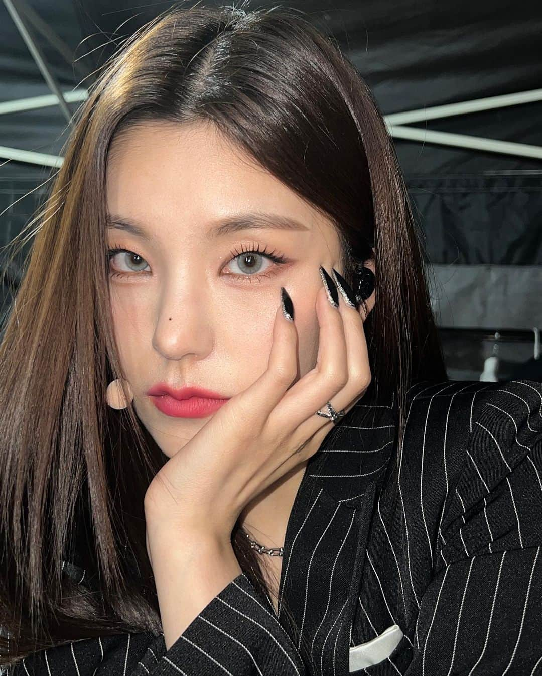 ITZYさんのインスタグラム写真 - (ITZYInstagram)「2022 가요대축제🖤」12月17日 0時53分 - itzy.all.in.us