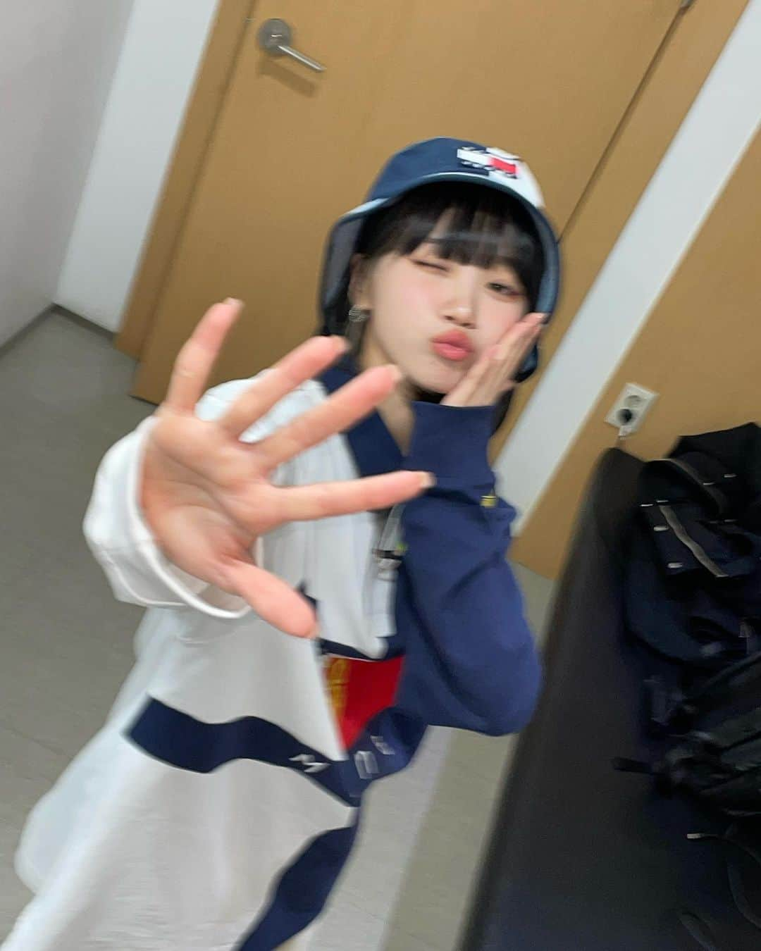 キム・チェウォンさんのインスタグラム写真 - (キム・チェウォンInstagram)「Y2K😎」12月17日 22時06分 - _chaechae_1