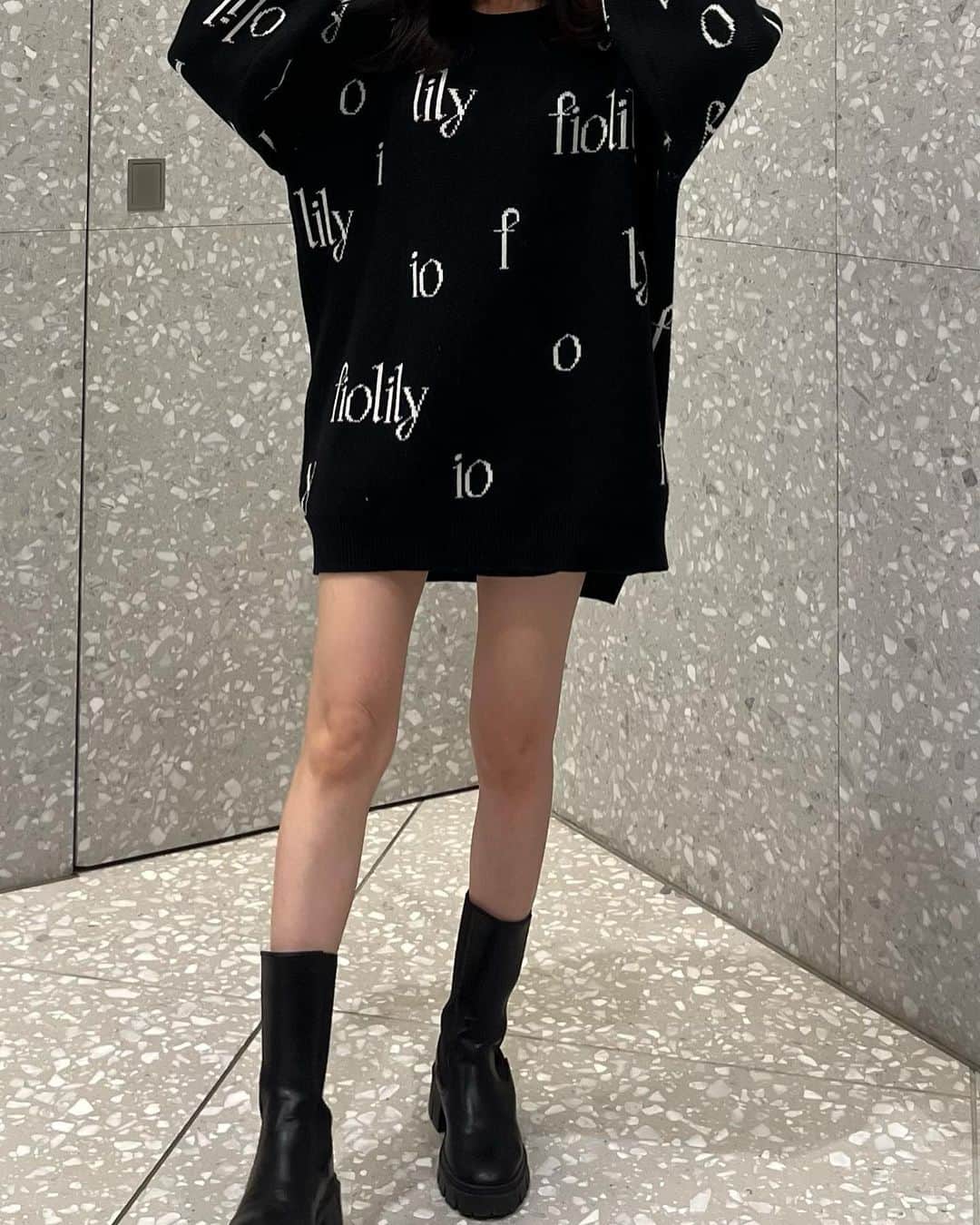 桑島 夢さんのインスタグラム写真 - (桑島 夢Instagram)「. @fiolily_official のニットかわゆ🖤 もちもちニットで着やすいよ🤍  #150cmコーデ#低身長コーデ#冬服#ニットコーデ」12月18日 16時57分 - yumepi23