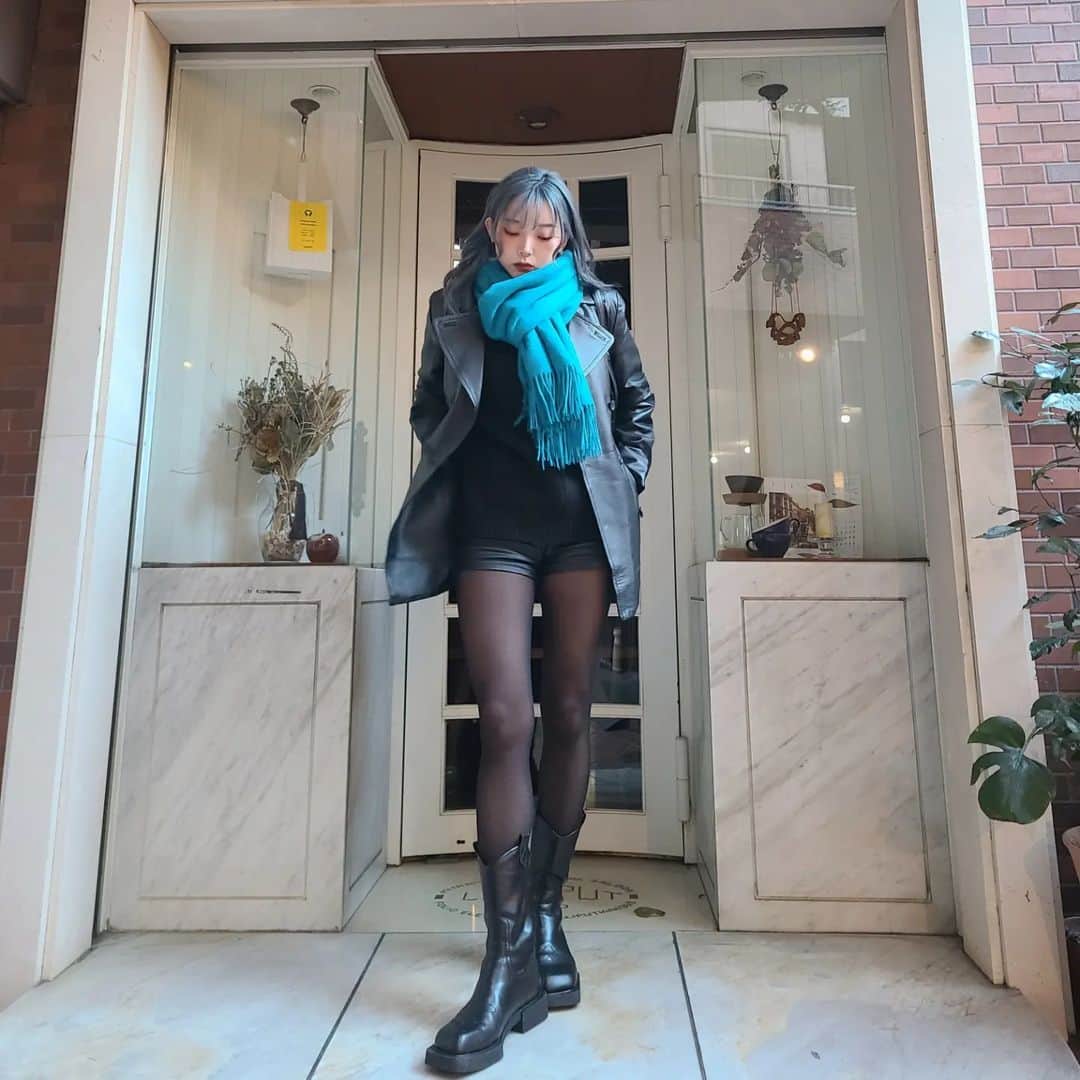 mam（まむ）さんのインスタグラム写真 - (mam（まむ）Instagram)「My favorite color in winter is blue💙💙💙」12月18日 21時17分 - mam_11_11
