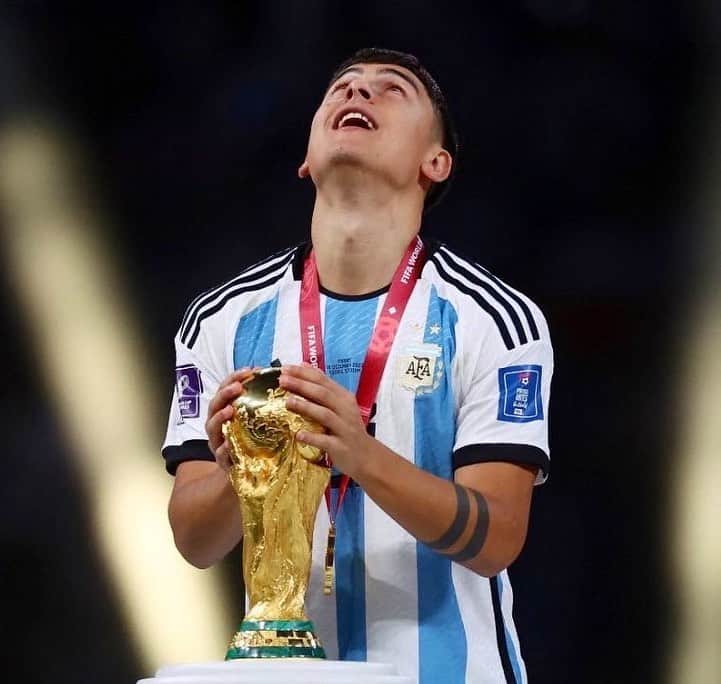 パウロ・ディバラさんのインスタグラム写真 - (パウロ・ディバラInstagram)「👆🏽 ️ Ser CAMPEON DEL MUNDO ...