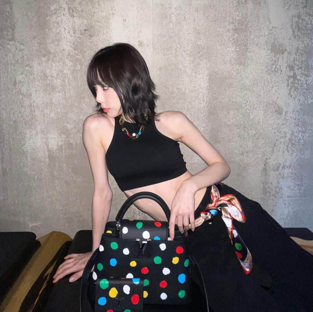 テヨン さんのインスタグラム写真 - (テヨン Instagram)「✨@louisvuitton #LVxYayoiKusama #광고」12月20日 18時41分 - taeyeon_ss