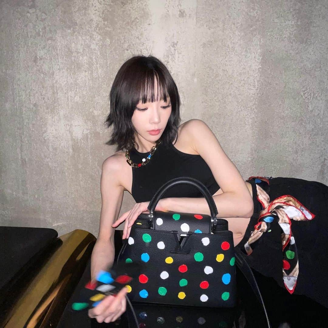 テヨン さんのインスタグラム写真 - (テヨン Instagram)「✨@louisvuitton #LVxYayoiKusama #광고」12月20日 18時41分 - taeyeon_ss