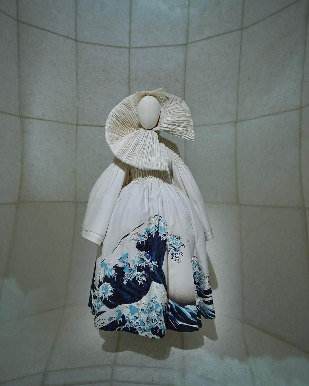 森星さんのインスタグラム写真 - (森星Instagram)「Christian Dior "DESIGNER OF  DREAMS" exhibition in Japan. @dior   「クリスチャン・ディオール、夢のクチュリエ」展が東京都現代美術館で開幕 #DiorDesignerOfDreams」12月20日 22時12分 - hikari