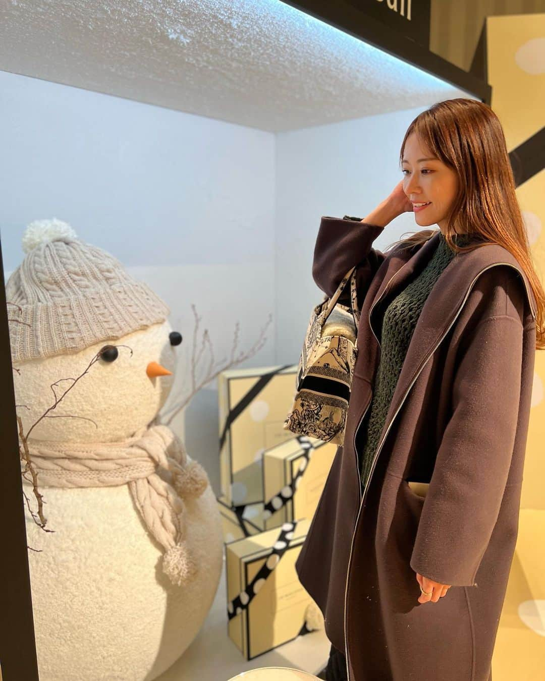 佐野真彩さんのインスタグラム写真 - (佐野真彩Instagram)「#jomalonelondon ⛄️❄️🎄  🧥👕 @stunninglure  👖 @jackwolfskin.jp  👢 @toryburch」12月21日 9時56分 - sano.maya