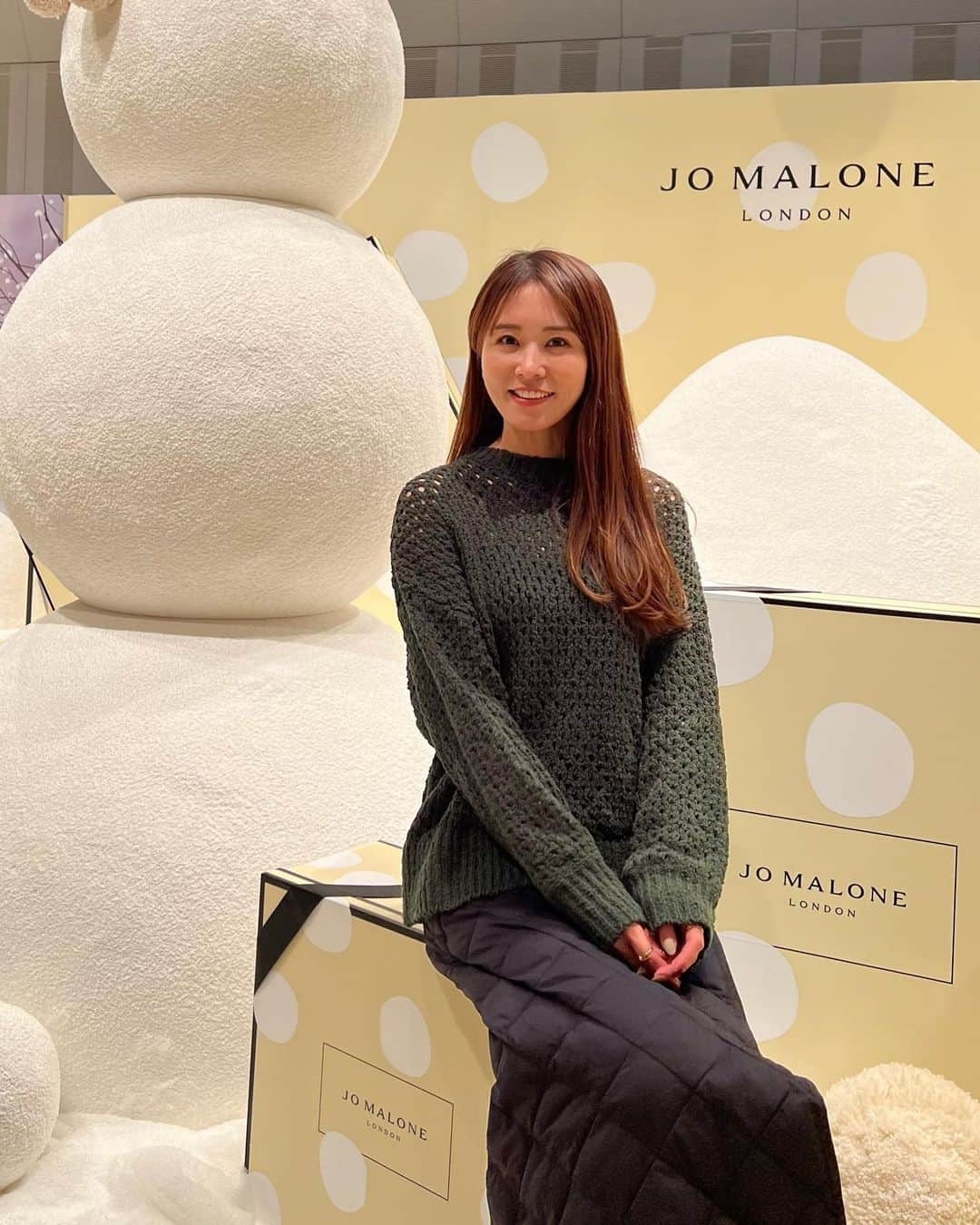 佐野真彩さんのインスタグラム写真 - (佐野真彩Instagram)「#jomalonelondon ⛄️❄️🎄  🧥👕 @stunninglure  👖 @jackwolfskin.jp  👢 @toryburch」12月21日 9時56分 - sano.maya