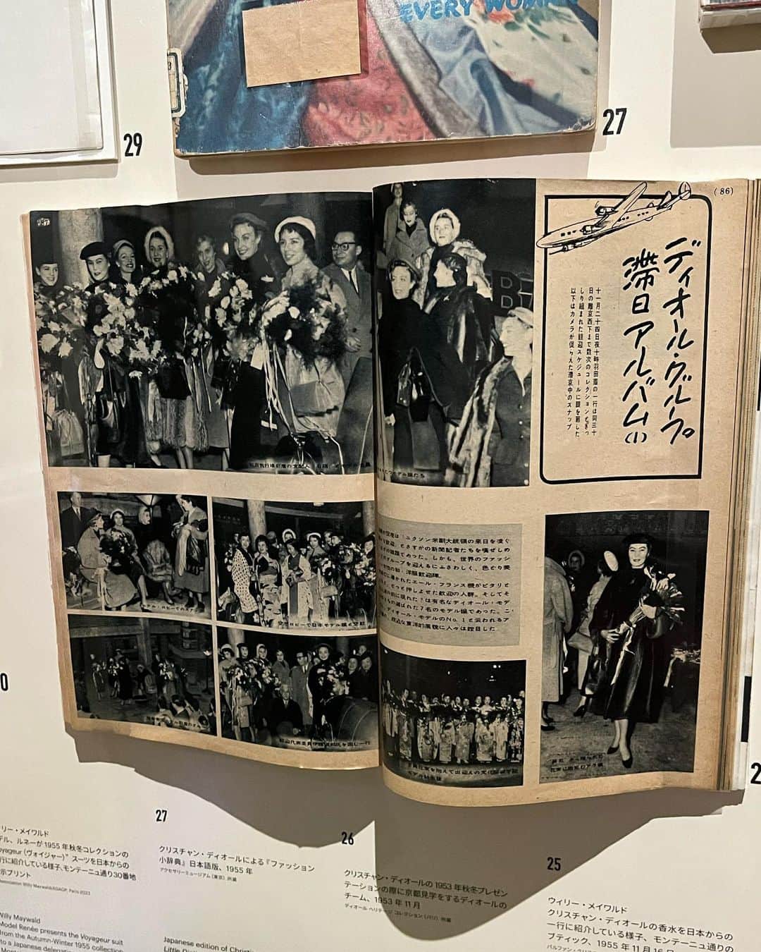 水原希子 さんのインスタグラム写真 - (水原希子 Instagram)「「クリスチャン・ディオール、夢のクチュリエ」展が東京都現代美術館で開幕🎊  テーマ毎に作られた全ての空間演出が素晴らしくて、最初に登場する日本とディオールの縁のお部屋は、まるで時空が歪んだかのような、もしくは波のような空間が全て和紙で作られていたり、各部屋に入るたびに世界観に圧倒されました✨そして大大大好きなファッションの神様、ジョンガリアーノのアーカイブを目の前で拝めて至福の時間でした💖  @diorbeauty @dior  #ディオール #DiorDesignerOfDreams #ディオールファインジュエリー #MISSDIOR #ミスディオール #JADORE #ジャドール」12月21日 11時38分 - i_am_kiko