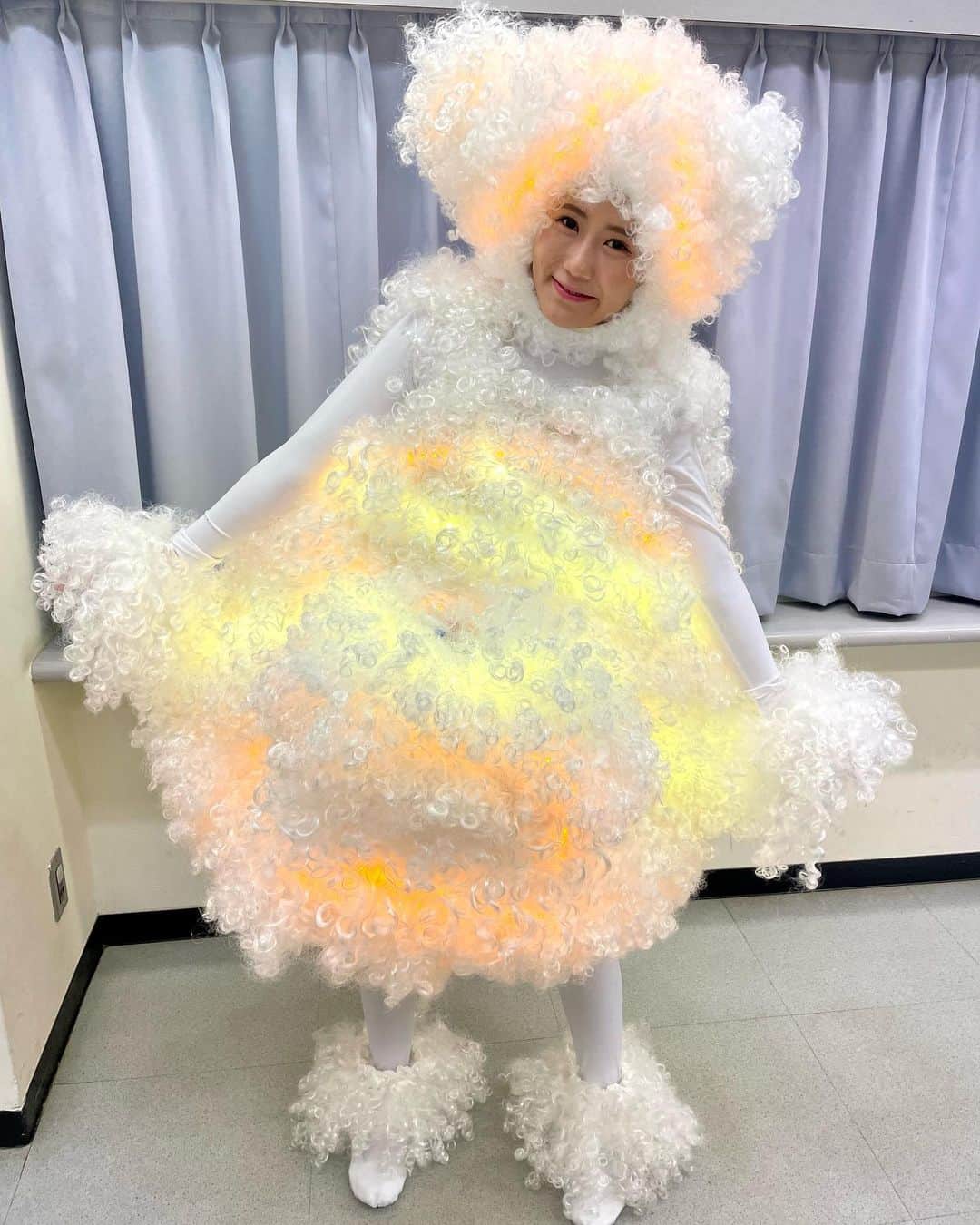 西野未姫さんのインスタグラム写真 - (西野未姫Instagram)「人生初のおなら役をしました👼🏻💭  #nhk  #ヴィランの言い分  #おなら役ですと聞いた時は正直びっくりしました #でもモコモコで可愛い #おならの妖精でした」12月21日 20時27分 - nishinomiki_official