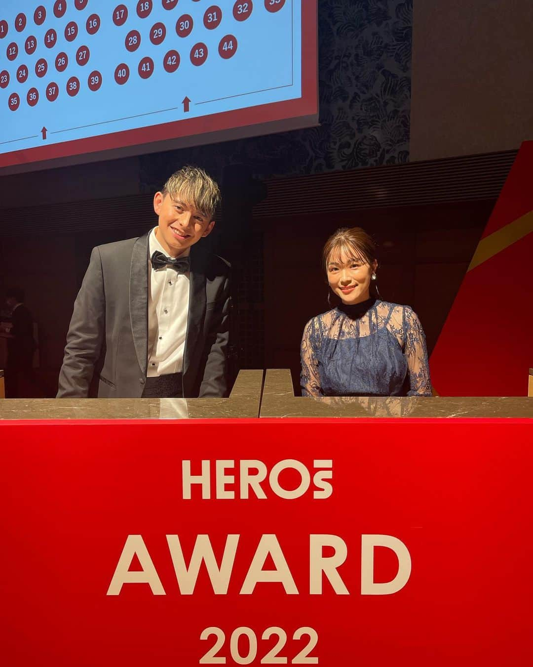 本田朋子さんのインスタグラム写真 - (本田朋子Instagram)「日本財団『HERO's AWARD 2022』の司会進行をハリー杉山さん　@harrysugiyama と共に務めさせていただきました！  素晴らしい社会貢献活動の数々を表彰。 社内課題解決に奔走するアスリートやアーティストの方々の活動に触れ、想うだけでなくアクションすることの大切さを再確認いたしました。  そして、森山直太朗さんの歌唱にも惚れ惚れ♡  素敵な時間を共有させていただき、ありがとうございました！  #heros #herosaward #日本財団」12月21日 20時55分 - tomoko_honda_official_phonics