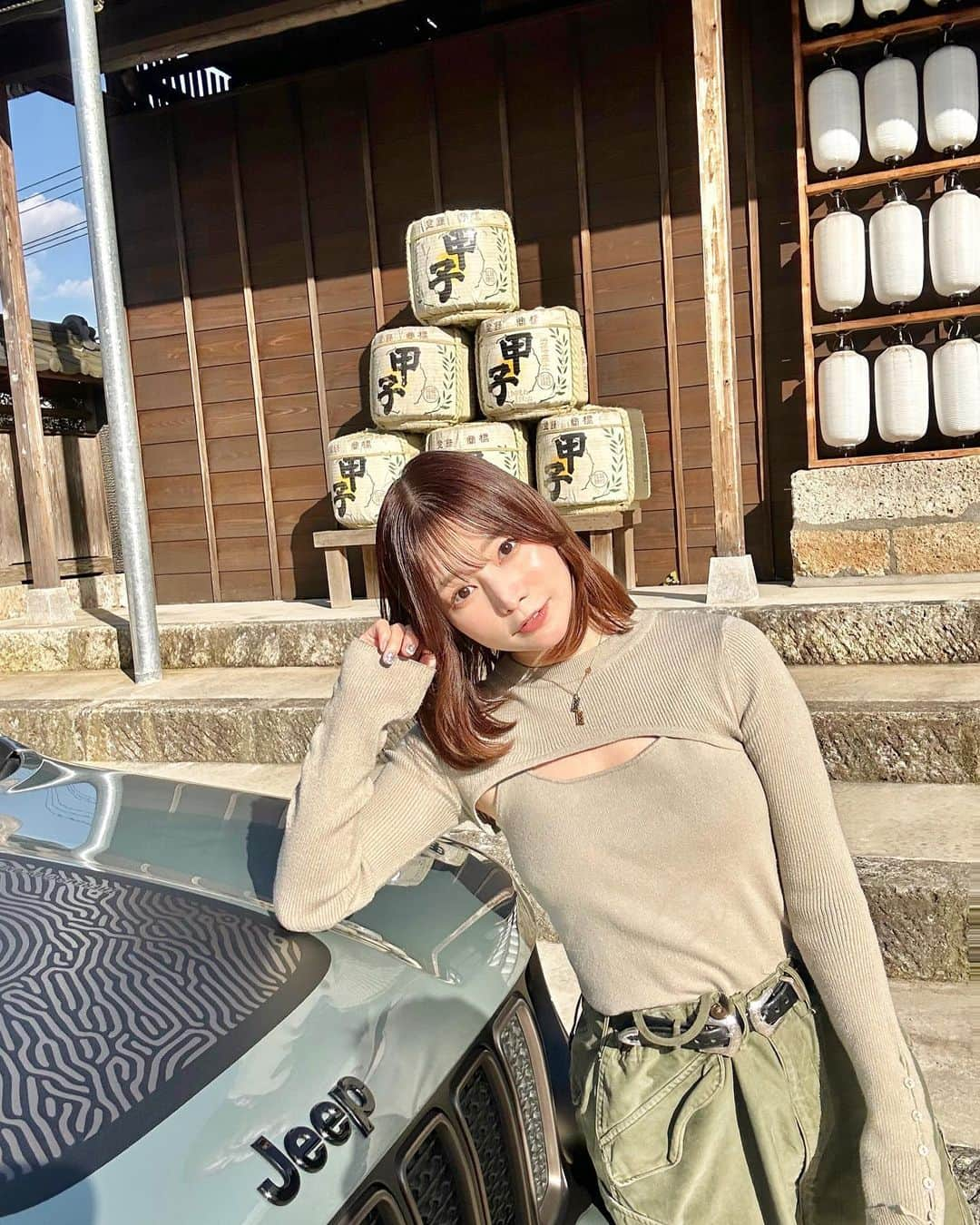 山内あいなさんのインスタグラム写真 - (山内あいなInstagram)「酒蔵までクルマで来た💪🍶  毎回好きな子と好きな場所に行けるので もはやお仕事ではない🥹🫶 詳しくはカーセンサーで〜〜  #カーセンサー #Jeep #酒蔵 #飯沼本家 #日本酒 #甲子 #酒々井 読めなかった笑」12月22日 12時16分 - ainayamauchi3131