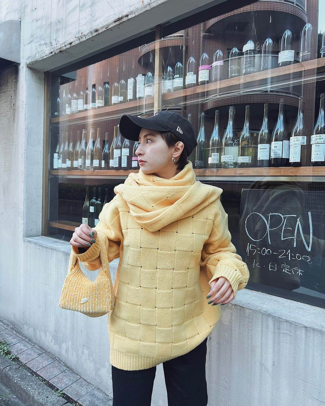 Julia Castroさんのインスタグラム写真 - (Julia CastroInstagram)「Yellow Yellowだった日💛 この冬、色んな色の服着てる❄️ . #yellowcolor  #yellow #knit #nknit #winter #winterfashion  #ootd #outfit  #イエロー #黄色 #黄色ファッション #冬服 #ちびコーデ #julifashion」12月22日 21時11分 - julia.c.0209