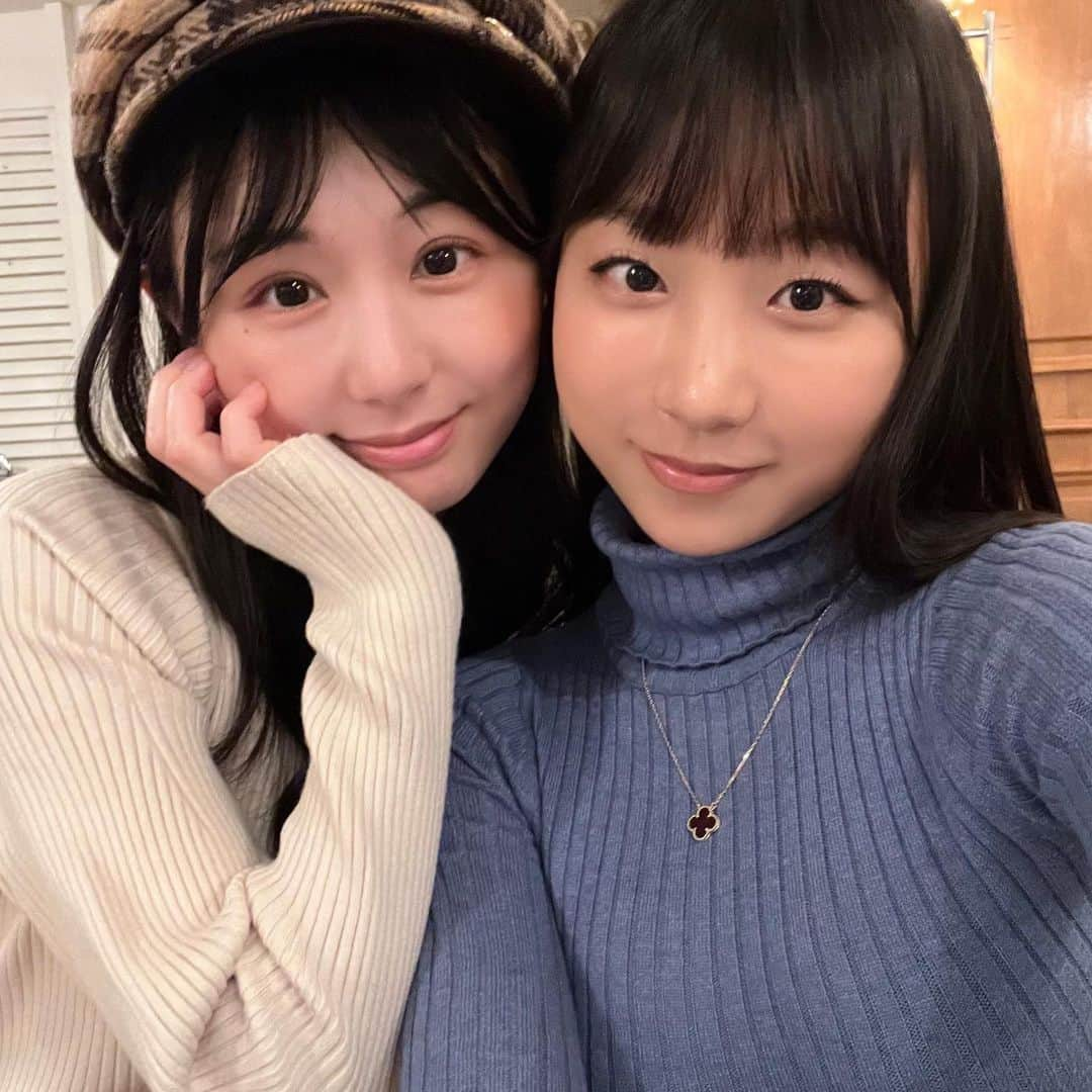 ピョ・ウンジさんのインスタグラム写真 - (ピョ・ウンジInstagram)「Christmas dinner with @kurita__emi 🎄❤️ We are planning more collabs next yr😘 Can’t wait!  @kurita__emi ちゃんとクリスマスディナーしたよ❤️ 来年一緒にコラボを予定しているのでみんな待っててね😘  내사랑 쿠리에미짱과 크리스마스 디너🎅🏻 내년에 우리가 무언가 같이 할 재미있는 일들이 많으니 기대해주세용❤️」12月23日 9時18分 - pyoapple