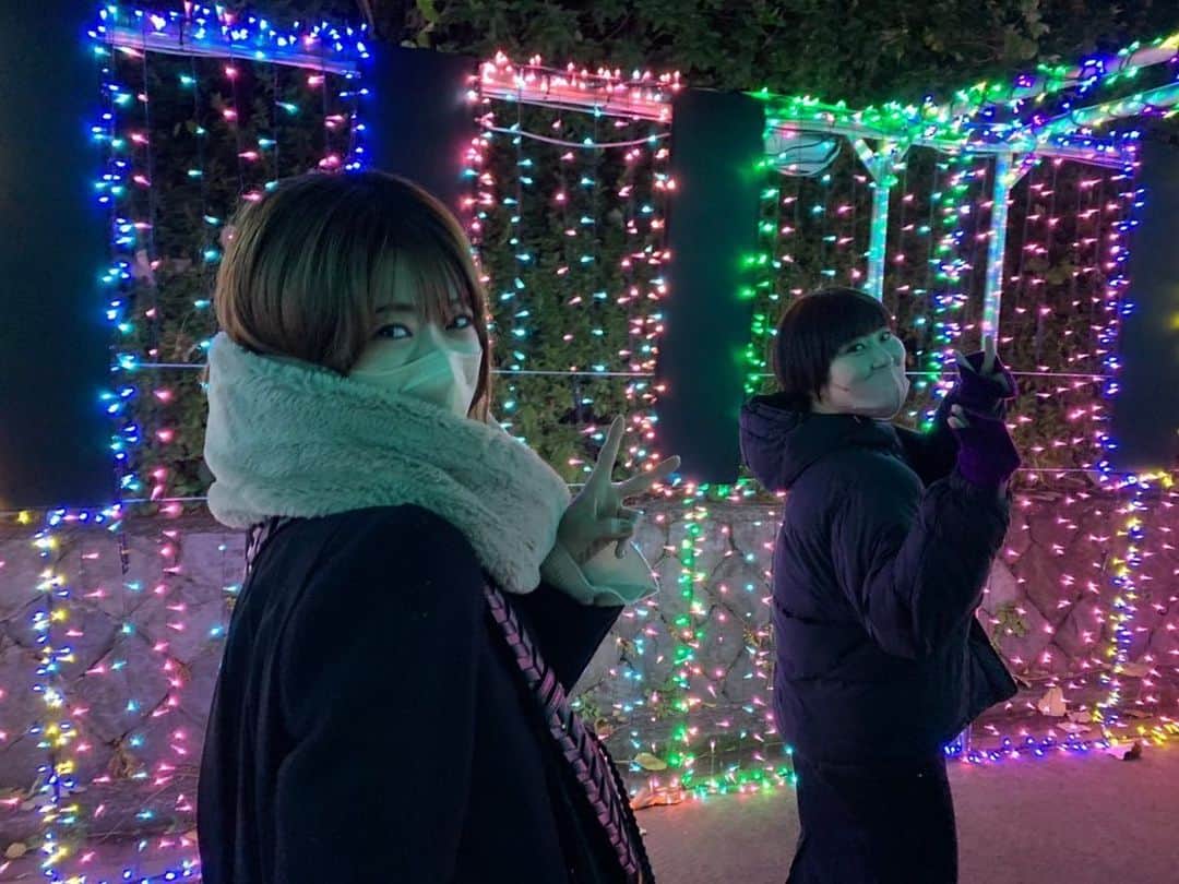 樋口日奈さんのインスタグラム写真 - (樋口日奈Instagram)「💎少し前に…  #よみうりランド へ ずーっと笑ってた！最高に楽しみました！  沢山写真撮った&撮ってもらったので、 載せさせて下さい🫶  (仲良し3人組 ゆうきちゃん、きょうちゃん、ひな)」12月23日 12時28分 - higuchi_hina_official