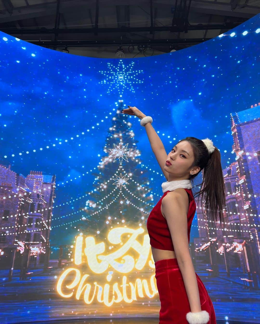 ITZYさんのインスタグラム写真 - (ITZYInstagram)「ITZY Christmas❄️🎄❄️」12月23日 13時34分 - itzy.all.in.us