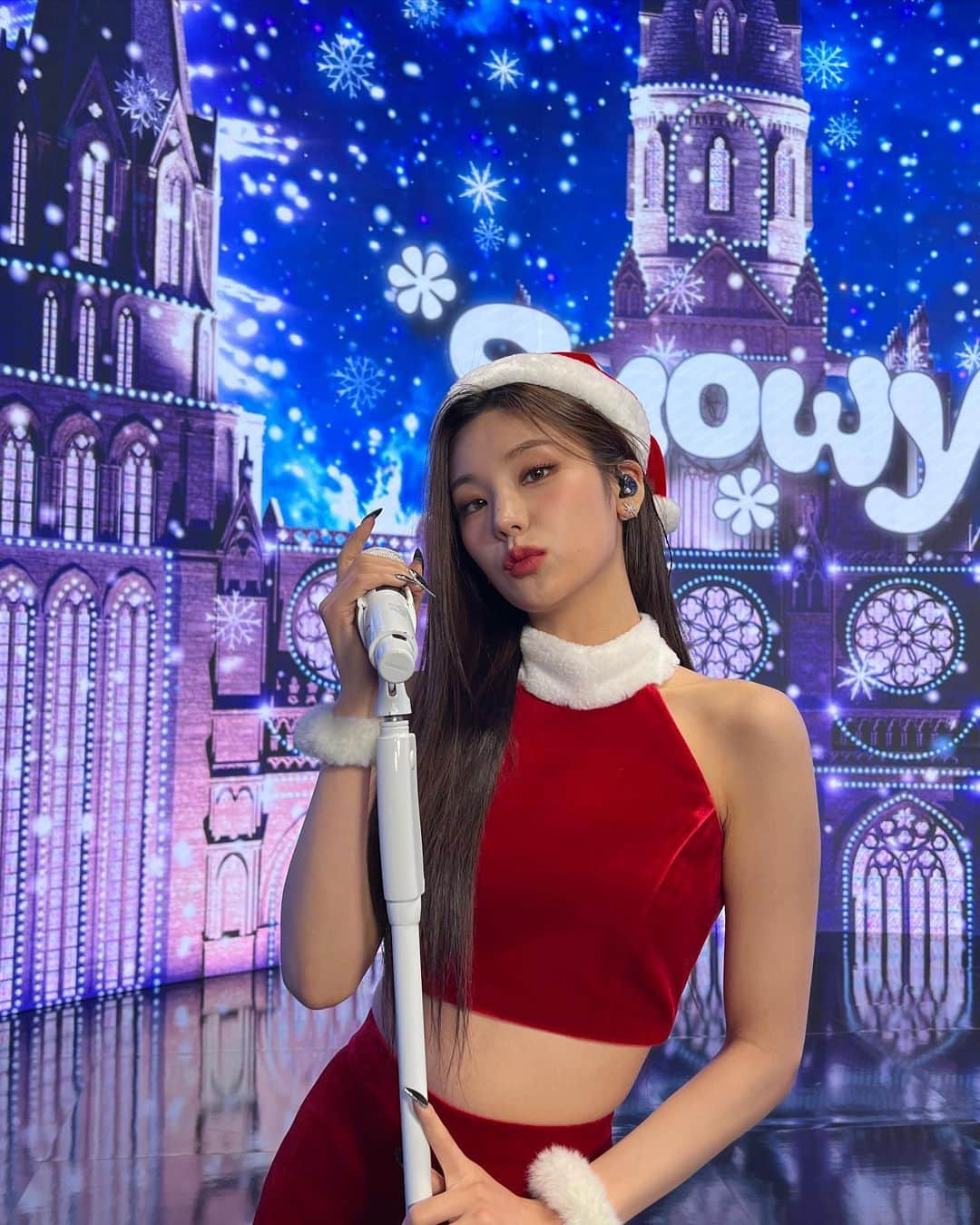 ITZYさんのインスタグラム写真 - (ITZYInstagram)「ITZY Christmas❄️🎄❄️」12月23日 13時34分 - itzy.all.in.us