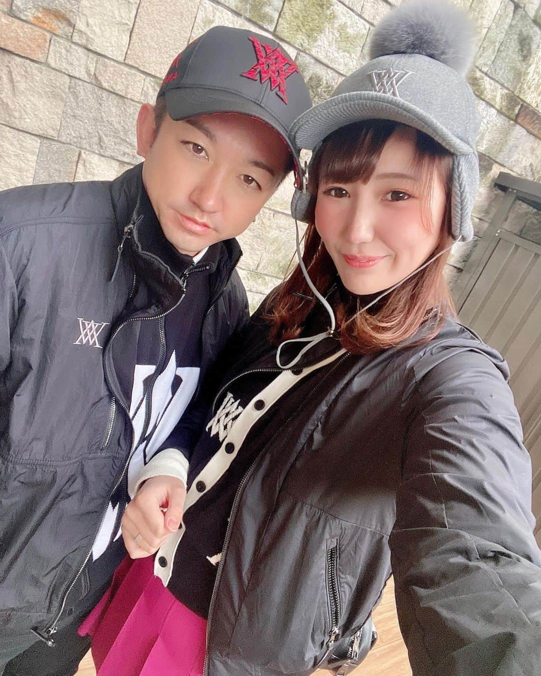 MIKIさんのインスタグラム写真 - (MIKIInstagram)「ブランド合わせのお揃いも可愛い💕  @anewgolf_official  @anewgolf_japan  @anewgolf_tokyo   #ゴルフ女子 #ゴルフ女子と繋がりたい #ゴルフ女子コーデ #関西ゴルファー #関西ゴルフ女子 #関西ゴルフ女子と繋がりたい #関西ゴルファーと繋がりたい #飲兵衛ゴルファー #酔っ払い #酔っ払い女子 #飲兵衛 #飲兵衛女子 #ゴルフコーデ #golf #golfwear #スポーツ女子 #韓国ゴルフウェア #あざとくてごめん #あざとくて何が悪いの #あざとい系女子 #あざとい #カップルフォト #おそろい #お揃いコーデ」12月23日 20時09分 - mktyy_golf