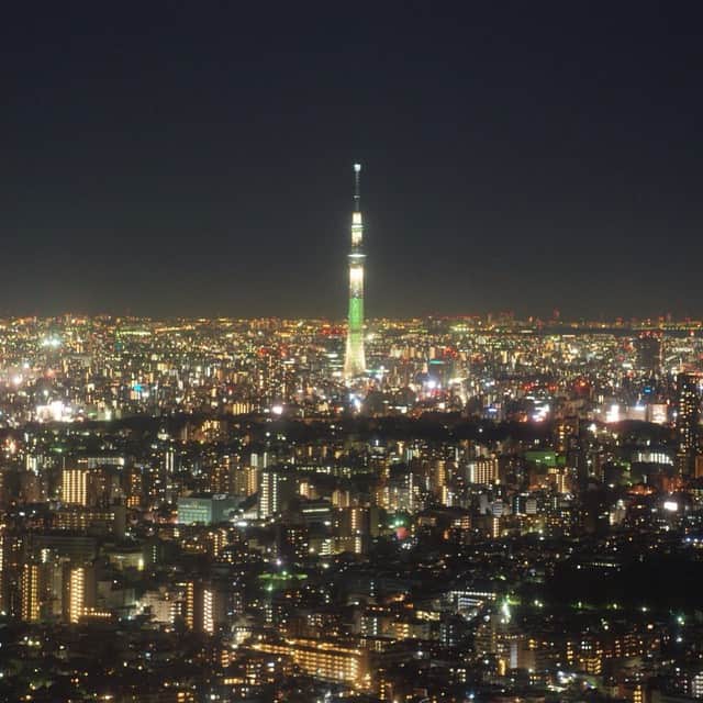 新川優愛（ファンアカウント）さんのインスタグラム写真 - (新川優愛（ファンアカウント）Instagram)「東京夜景キレイ✨ 素晴らしい‼︎✨」4月28日 23時51分 - yua_shinkawa