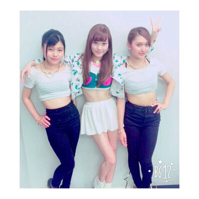 菜々香のインスタグラム：「ダンサー大阪チーム♡ レボリズムにて #菜々香 #RINA×FUUKA #SUNHALL #osakarevorhythm  #REVORHYTHM #レボリズム」
