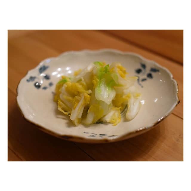 高垣麗子さんのインスタグラム写真 - (高垣麗子Instagram)「余った白菜は浅漬けに...♪ #白菜 #浅漬け」5月3日 21時24分 - reikotakagaki
