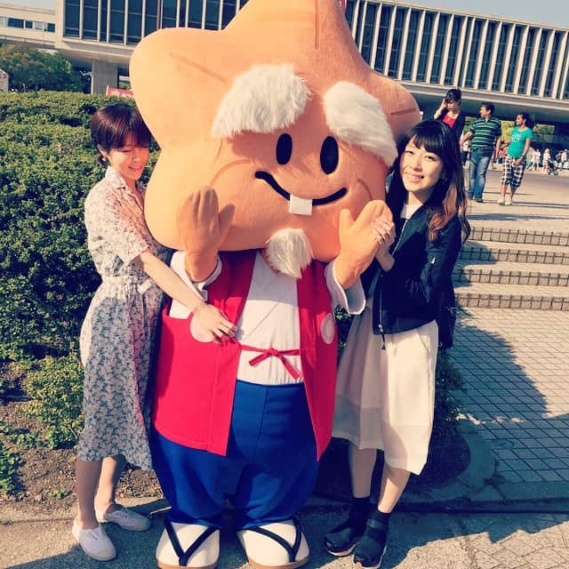 のインスタグラム：「「もみじ饅頭がおる！」ってことで駆け寄ってみた、よったんともみ爺。」
