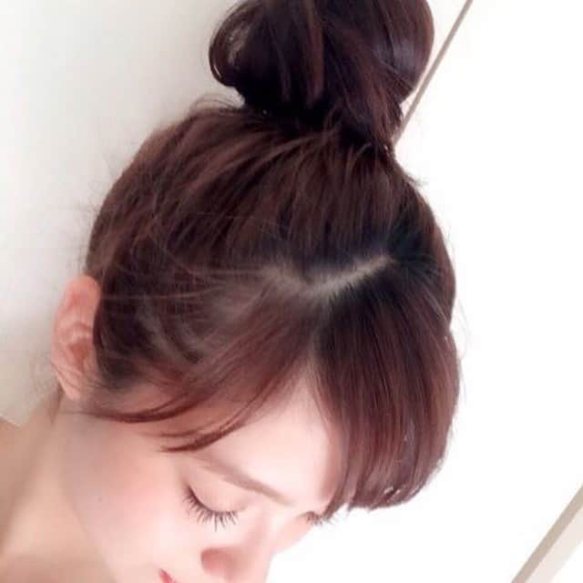 新川優愛（ファンアカウント）のインスタグラム：「🍡おだんごスタイル🍡」