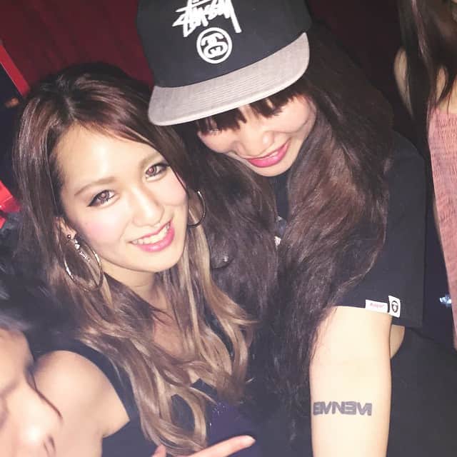 Yumikaさんのインスタグラム写真 - (YumikaInstagram)「First time to meet a girl with Tattoo of EMINEM 👀‼️‼️ And shes hot with it👸 @wwushuangg  #EMINEM #RapGod #tattoo #partygirl #chinesegirl #japanese #BigFans #clubbing #tattoed #タトゥー #エミネム」5月6日 15時56分 - yuminem923