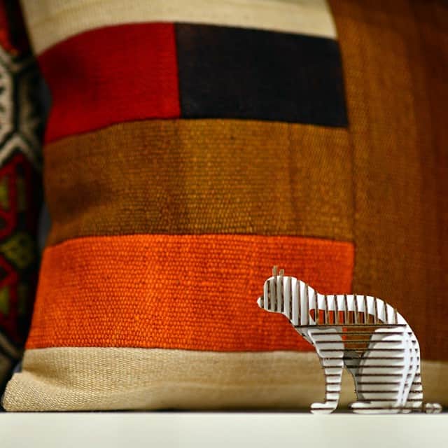 のインスタグラム：「#dtorso #cat #3d #jigsaw #puzzle #figurines #homes #offices #anywhere #cute #love」