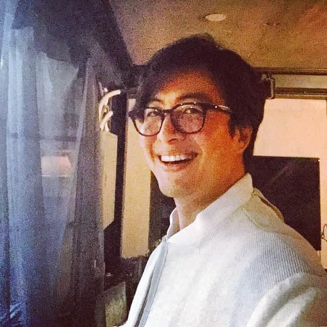 ペ・ヨンジュンのインスタグラム：「좋은 하루 보내세요~^^#Selfie」