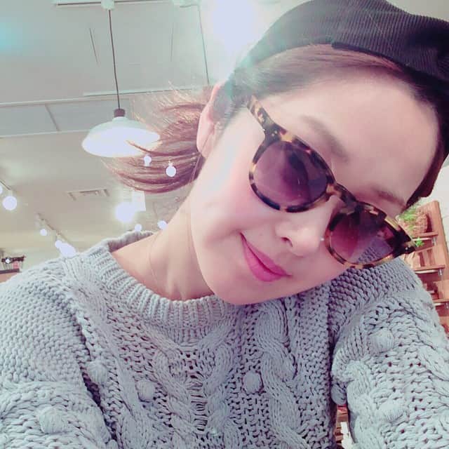 笛木優子のインスタグラム：「今日は涼しい。。。 映画観たいなあ👍😙💛」