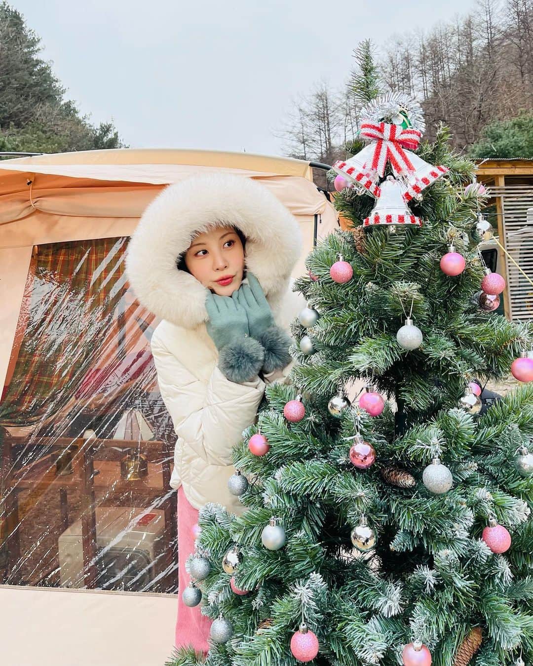 ソヒョンさんのインスタグラム写真 - (ソヒョンInstagram)「Christmas Eve🎄 눈오리 만들기🐤 . . . . . 망..」12月24日 11時50分 - seojuhyun_s