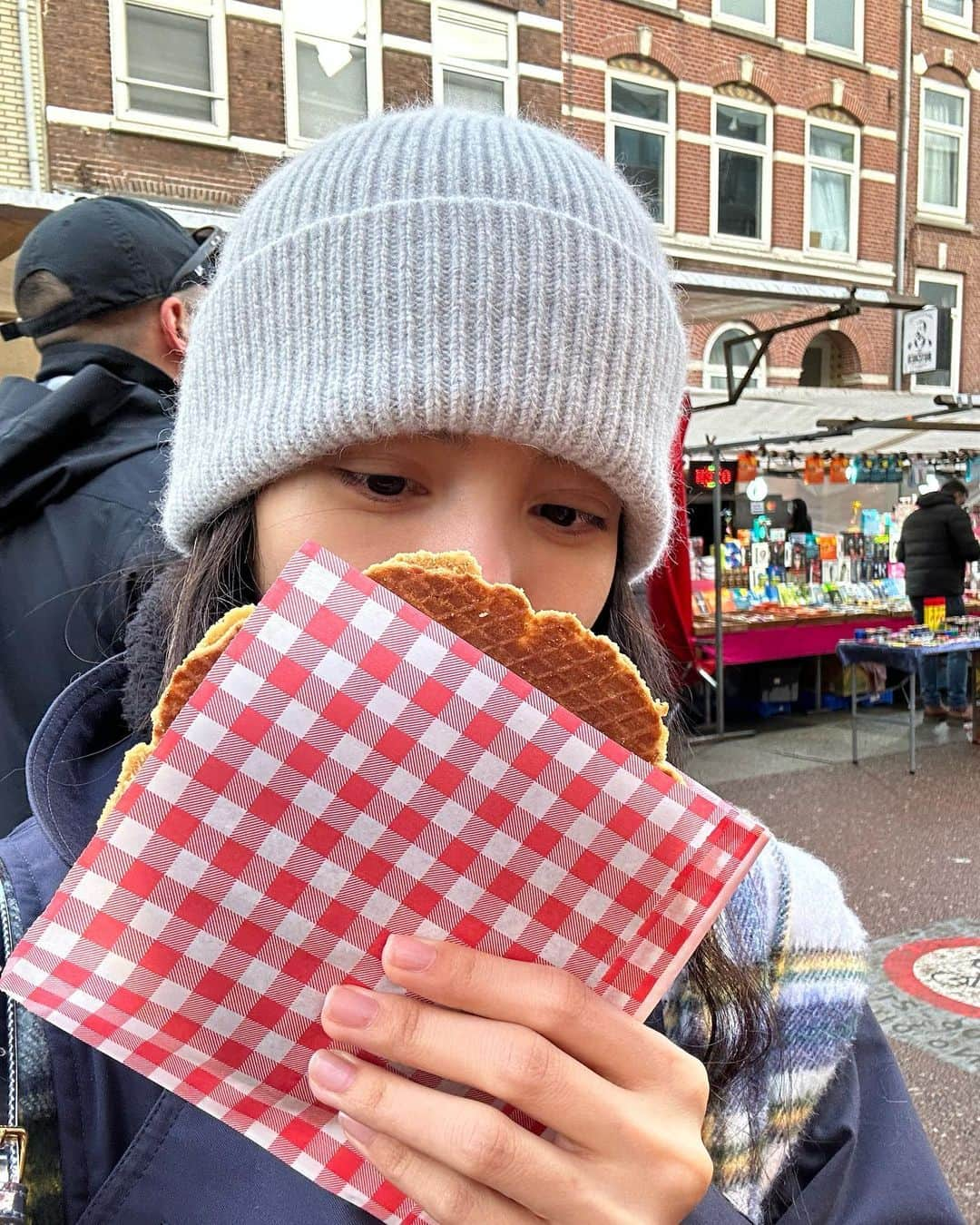 リサさんのインスタグラム写真 - (リサInstagram)「Thank you Amsterdam! 🇳🇱I had a great time💓 hope everyone has a Merry Christmas and Happy Holidays」12月24日 22時39分 - lalalalisa_m