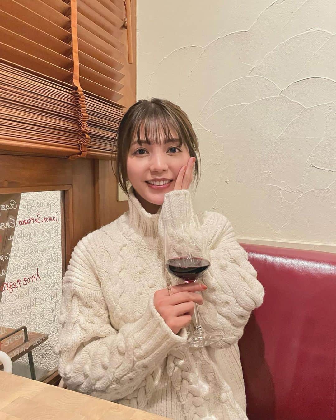 南里美希さんのインスタグラム写真 - (南里美希Instagram)「🎄  Happy Christmas!  たくさんワイン飲んじゃっていい日。 みなさま良い夜を🍷🍷  #1225」12月25日 19時26分 - mikinanri_official