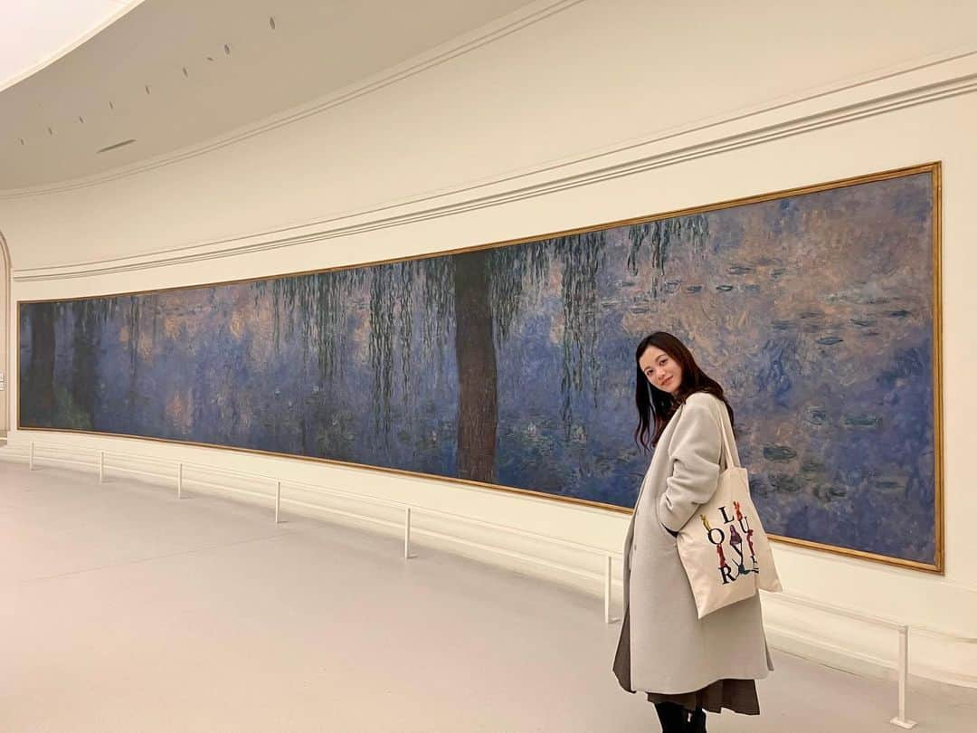 上田彩瑛さんのインスタグラム写真 - (上田彩瑛Instagram)「美術館巡りをした日🖼️  #ルーブル美術館  #オルセー美術館  #オランジュリー美術館」12月25日 19時44分 - sae__ueda__