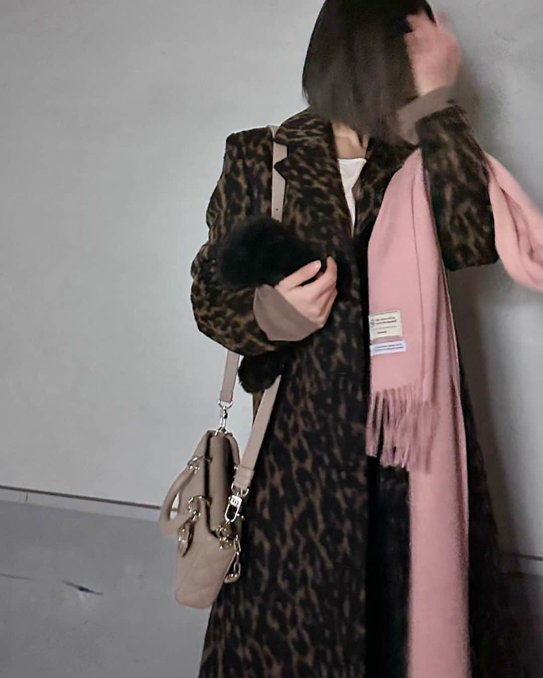 コ・ミンシさんのインスタグラム写真 - (コ・ミンシInstagram)「@Dior #Dior #LadyDior」12月28日 13時39分 - gominsi