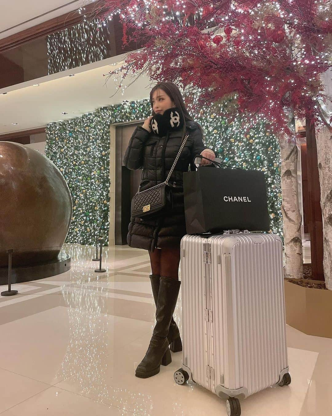 masumiさんのインスタグラム写真 - (masumiInstagram)「・ 2年半ぶりの韓国🇰🇷✈️☃️ : : 新調したrimowaが 使いやすくてお気に入り🤍 : 大きいサイズが欲しかって、 色も大きさもこれにしてよかった😌 : : #韓国旅行  #韓国 #seoul  #travel  #渡韓 #女子旅  #rimowa #TheWestinJosunSeoul #trip  #instafashion」12月28日 18時12分 - msm1026xx