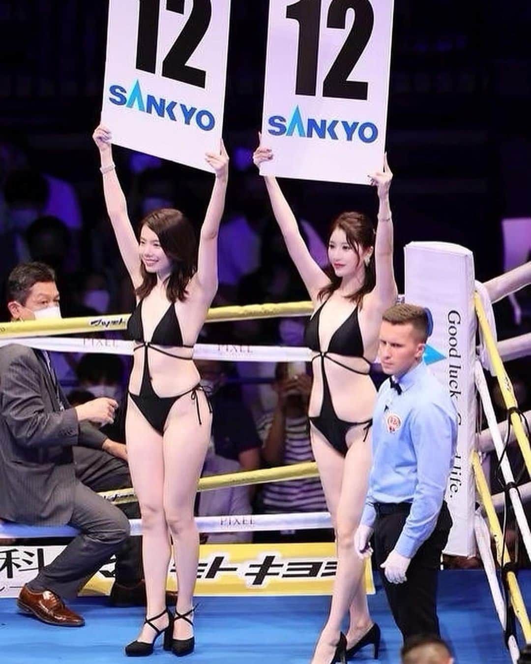 倭早希さんのインスタグラム写真 - (倭早希Instagram)「. . 【📣お知らせ📣】  🔔12月31日🔔  LIFETIME BOXING FIGHTS12 WBO WBA世界スーパーフライ級王座統一戦 🇯🇵井岡一翔 選手 × ジョシュア・フランコ 選手🇺🇸  ラウンドガールを務めさせていただきます😊✨  会場：大田区総合体育館  放送：TBS系列(午後5時〜)、Paravi  チケット：https://lifetime-boxing-fights.tdc.ne.jp  VIP席　￥110,000 RS席　￥55,000 S席　￥33,000 A席　￥11,000 B席　￥7,700  #井岡一翔 選手 #ジョシュアフランコ 選手 #ラウンドガール#ボクシング #大晦日#大田区総合体育館」12月29日 2時48分 - saki_yamato_