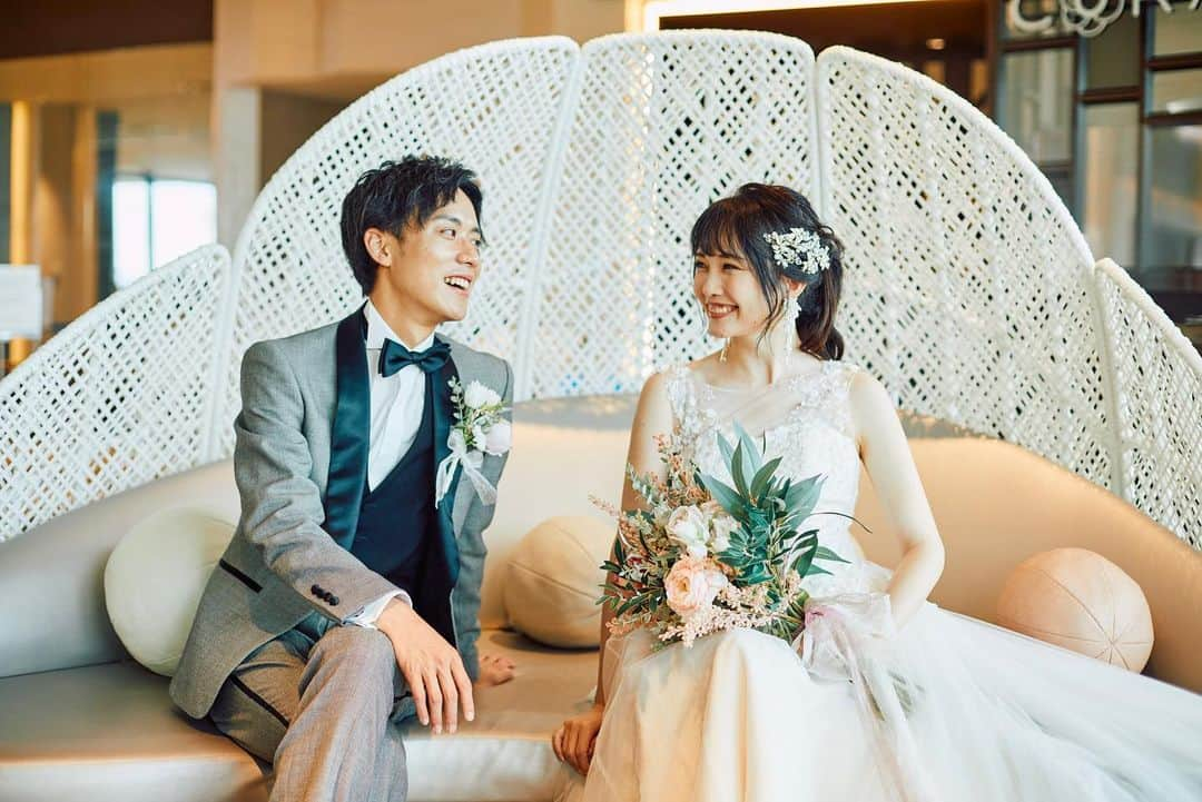 浅井麻里さんのインスタグラム写真 - (浅井麻里Instagram)「💐Wedding model💐 ⁡ 定期的にブライダルモデル撮影データ投稿してたけど、 最近は旅行やディズニー写真が続いてたから久々に✨ ⁡ 今年もお仕事であちこちのホテルに泊まった中で、 ホテルステイ納めは東京ベイ東急ホテルでした❤️🏨 今年何回来たんだろう🤔ってくらい、 宿泊や撮影で来る機会がたくさんあって嬉しかった💕 ⁡ モデルもやらせていただいている大好きなホテル✨ 来年もたくさん来られますように😊💕  写真6枚のせてるから見てねー♬ ⁡ ⁡ 〜オリジナルフォトウェディング2泊3日プラン〜 モデルを務めさせていただきました❤️📸 🎬 @te_photowedding 🏨 @tokyobaytokyuhotel  🤵‍♂️ @t_i_yolo ⁡ ⁡ #ウェディングモデル #ブライダルモデル #ウェディング #ウェディングドレス #東京ベイ東急ホテル #ホテルウェディング #ドレス #花嫁準備 #関東花嫁 #結婚式場 #フリーモデル #フリーランスモデル #前撮り #ホテル婚 #ウェディングフォト #ブライダル #ロケーションフォト #フォトウェディング #ブライダル撮影 #ウェディング撮影 #ロケーションフォトウェディング #weddingphoto #wedding #wedding_mari」12月29日 15時04分 - mari_asai_625