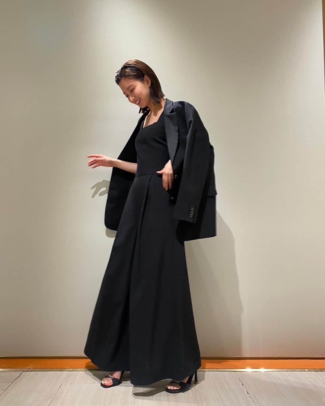 岡崎紗絵さんのインスタグラム写真 - (岡崎紗絵Instagram)「最近の衣装👼🏻 年末ですねえ、皆さんいかがお過ごしですか？？ みんなみーんな、 一年頑張った自分を労りましょう☺︎  #衣装 #タグ見てね」12月29日 17時36分 - sae_okazaki