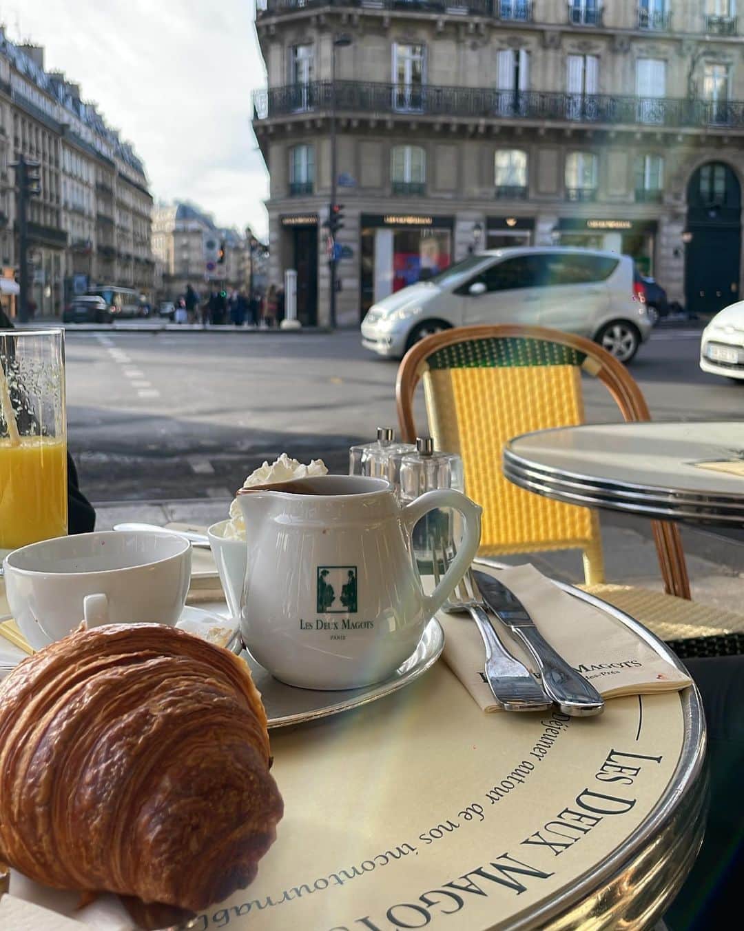 丹羽仁希さんのインスタグラム写真 - (丹羽仁希Instagram)「First time in Paris 🇫🇷✨  遅くなりましたがヨーロッパ旅を載せようかと☺️ 初めてだったので定番のエッフェル塔と クロワッサンばかりです笑　#ザ観光客笑　#paris」12月29日 20時39分 - __niki22