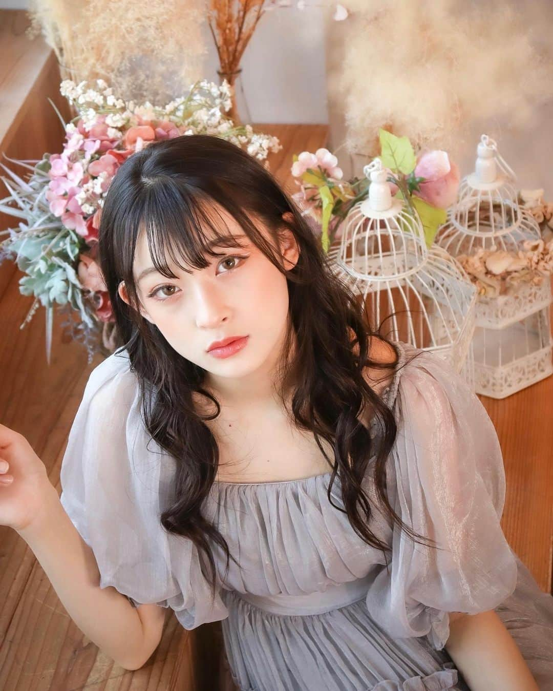 乃江咲綾さんのインスタグラム写真 - (乃江咲綾Instagram)「💖🌷✨ @maki._photo_   またお気に入りの写真が増えました⑅︎◡̈︎*💕  この日のメイクはカメラマンの MAKIさんが丁寧に仕上げてくれました🫶 このメイク好き💖 いつもありがとうございます🥰」12月29日 20時41分 - saaya_saaya0906