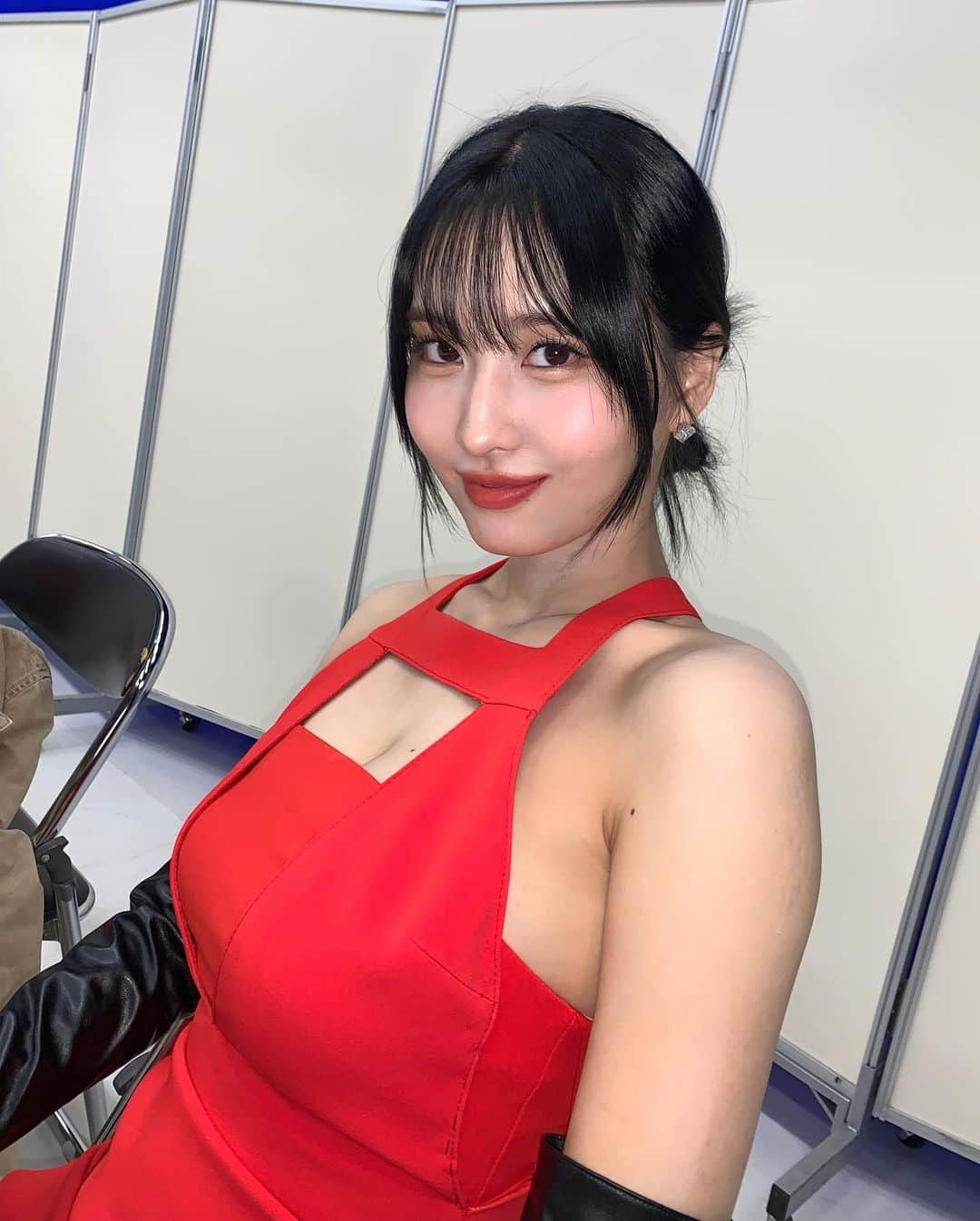 ももさんのインスタグラム写真 - (ももInstagram)「🐈‍⬛💄」12月30日 14時48分 - momo