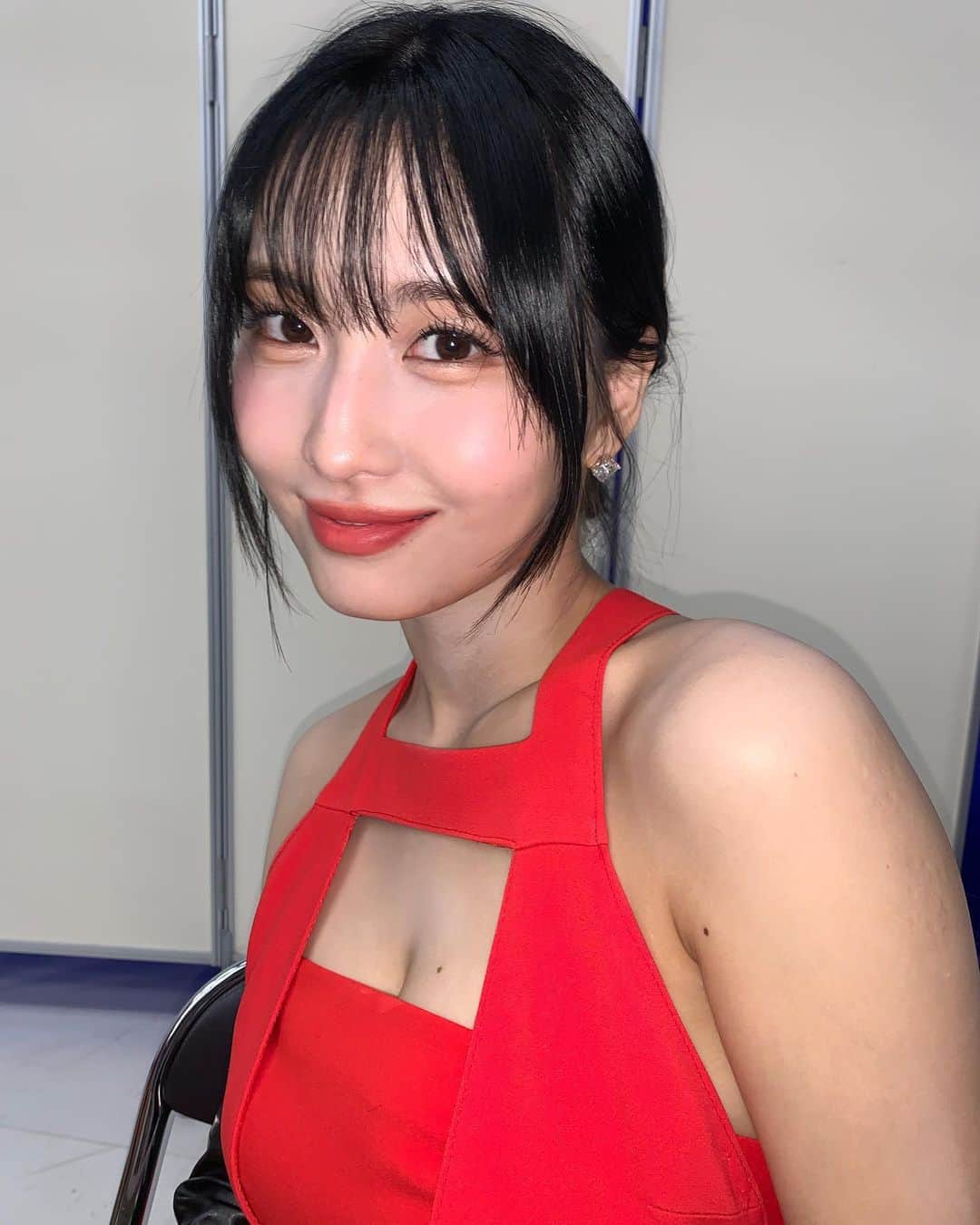 ももさんのインスタグラム写真 - (ももInstagram)「🐈‍⬛💄」12月30日 14時48分 - momo
