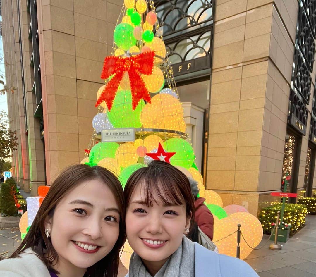 日比麻音子さんのインスタグラム写真 - (日比麻音子Instagram)「2022年の思い出😌  一年頑張った私たちに御褒美ランチを✨ まだクリスマスの飾り付けがたくさんあって 散歩も楽しかった日🎄  今年もありがとう😊 来年もよろしくね☺️」12月30日 16時50分 - hibi_maoko