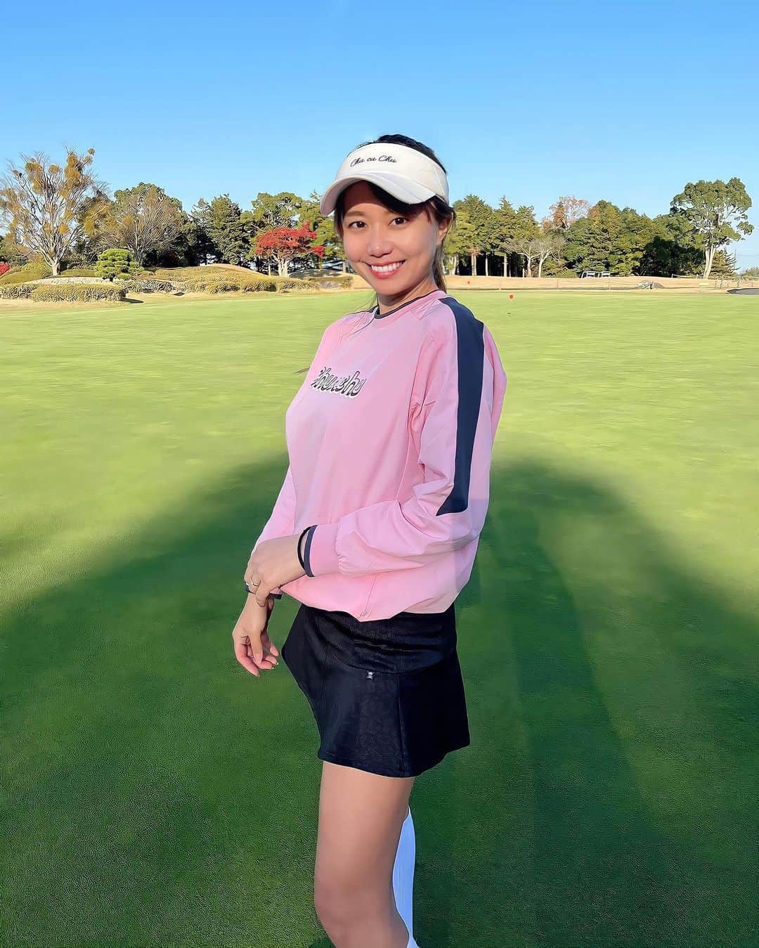 とくさきさんのインスタグラム写真 - (とくさきInstagram)「ちょっぴり珍しいピンクコーデ💕😌 @chucuchu_official  @chucuchu_official_jp  . この日はピンクのウェアを着ていかなきゃいけない日だったので、PINK CODEにしたよ😆 . いよいよ明日は2022年最後の日🫶❤️ .  #ゴルフ#ゴルフ女子#golf#golfgirl#golfswing#ゴルフスイング#sports#スポーツ#スポーツ女子#골프#골프여자#尔夫球#高尔夫#ゴルフウェア#golfwear」12月30日 20時46分 - tokusaki_golf