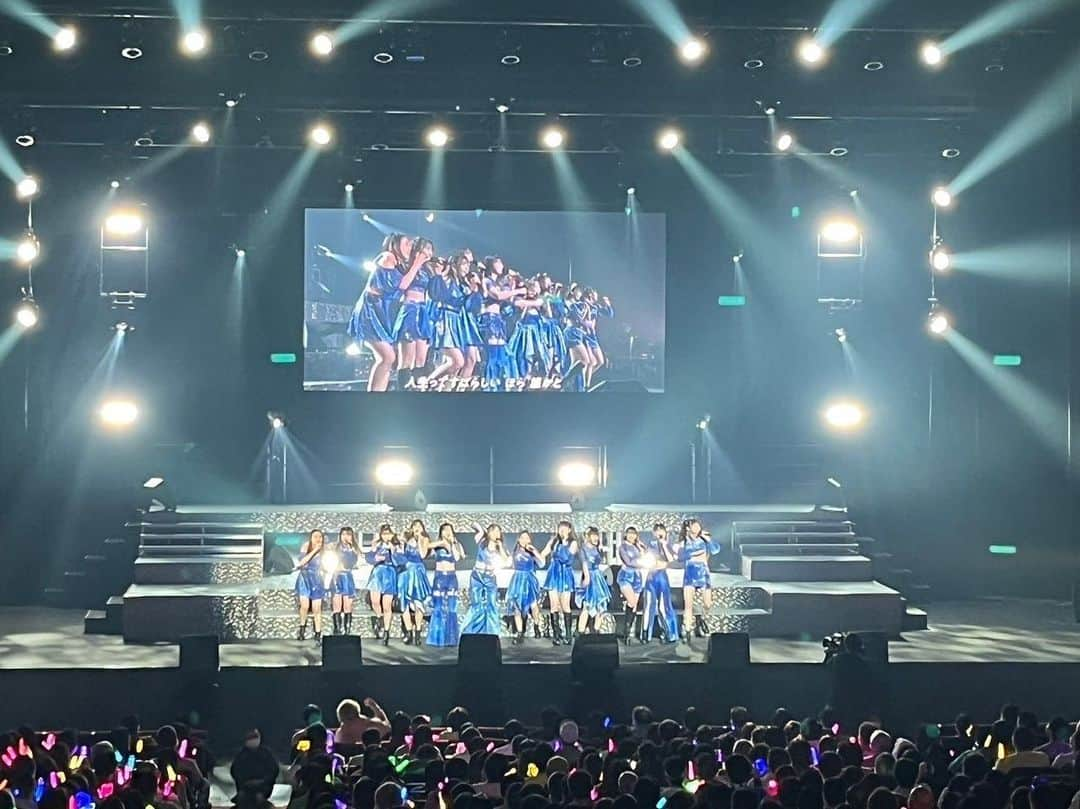 譜久村聖さんのインスタグラム写真 - (譜久村聖Instagram)「モーニング娘。'22 LAST LIVE盛り上がった〜🎤✨  最高の皆と 最高な時間を過ごせて 最高だったぁあ〜〜〜〜👑  皆さまどうぞ 良いお年をお迎えください💐  #morningmusume22 #モーニング娘 #morningmusume #モーニング娘22 #譜久村聖 #中野サンプラザ #生配信 #ライブビューイング  #22ありがとう」12月31日 22時21分 - mizuki_fukumura.official