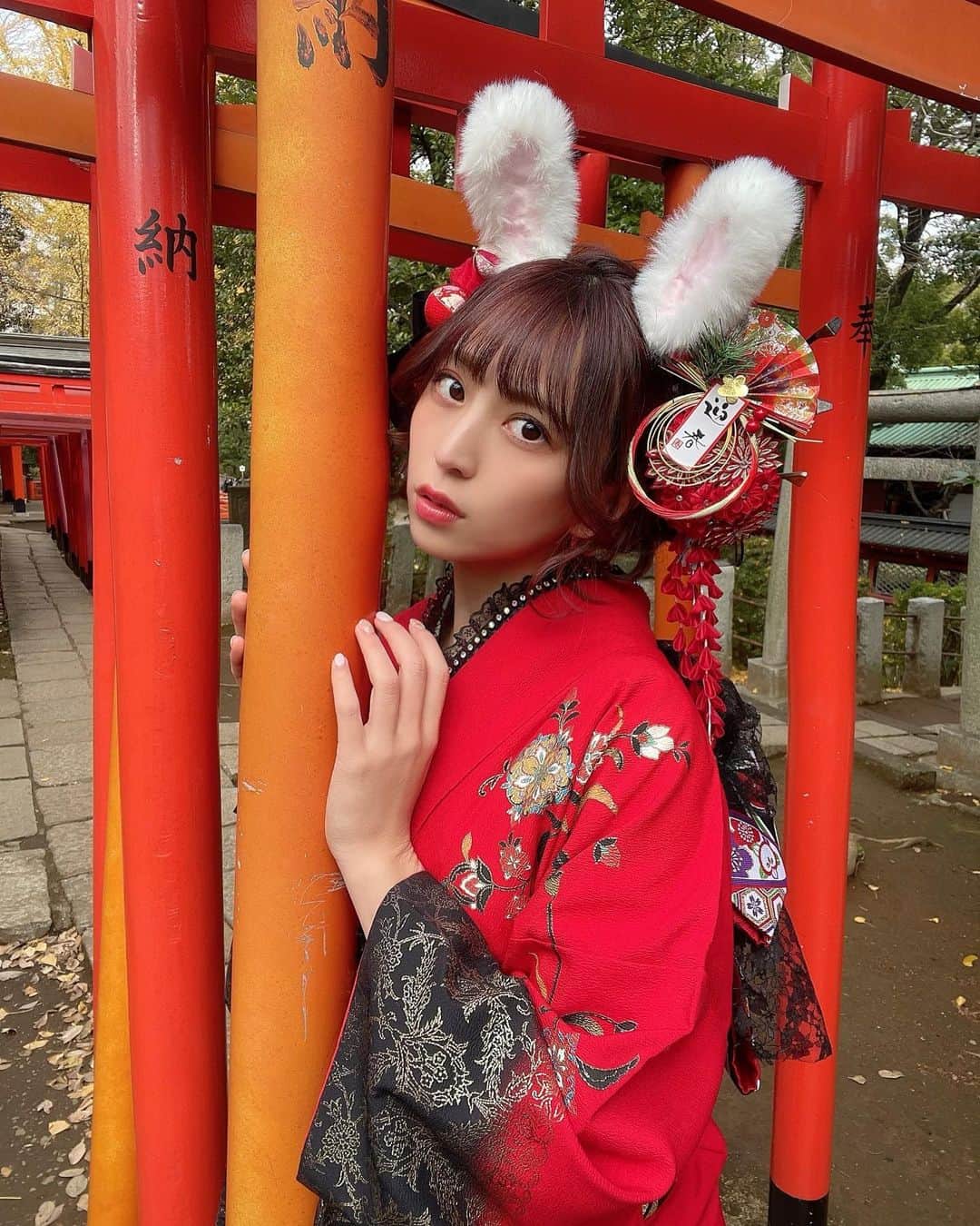 竹内星菜さんのインスタグラム写真 - (竹内星菜Instagram)「あけましておめでとうございます！！  2023年も頑張っていくので みんな今年もよろしくお願いします😊🤭⛩ . . 今年もいっぱい思い出つくってこーね！！ . . 2023年の年明けに画像載せたくて さわだ屋さん(@asakusa_sawadaya )に 着付けしていただきました⛩  #着物 #kimono #japan #japangirl #正月 #さわだや屋 #振袖 #hurisode #竹内星菜 #和服 #和装 #기모노 #浅草 #浅草着物レンタル」1月1日 0時06分 - seina0227