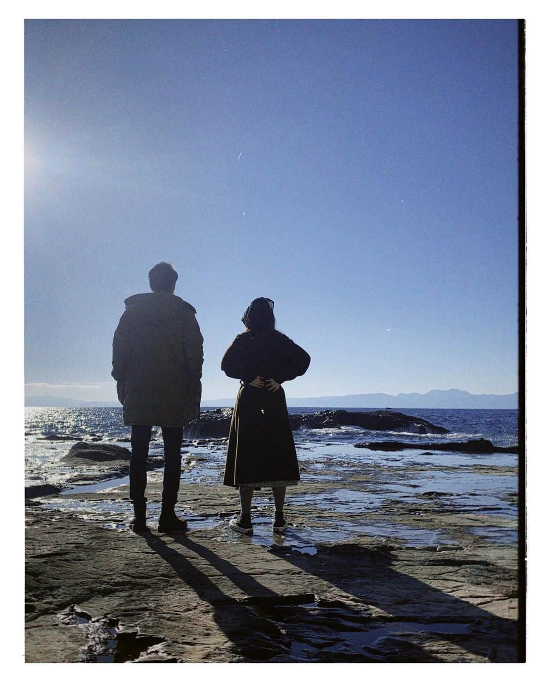 夏子さんのインスタグラム写真 - (夏子Instagram)「. あけましておめでとうございます。 気持ちのいい元旦でした🌞  今年もたくさん楽しみましょうっ  富士山と弟はデカイ！！」1月1日 17時52分 - natsuko93_official