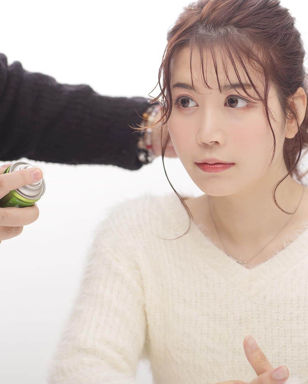 シト山口さんのインスタグラム写真 - (シト山口Instagram)「デジタル写真集の新春第一弾は、めいぷるさんこと永原芽依さん❤️ 全体的にふわっと優しく柔らかい感じで 肌露出は最小限でお送り致しますヾ(＠°▽°＠)ﾉ💕✨  先ずは撮影メイキングからご紹介！  model @meinghr1008  hair&make @hasegawashinya  photo @sito_yamaguchi」1月2日 12時23分 - sito_yamaguchi