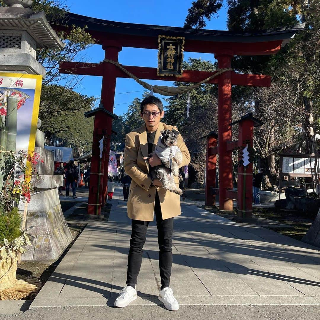 吉永啓之輔さんのインスタグラム写真 - (吉永啓之輔Instagram)「RADと大前神社⛩  RADのファンがいた〜🐶」1月2日 17時47分 - keinosuke91